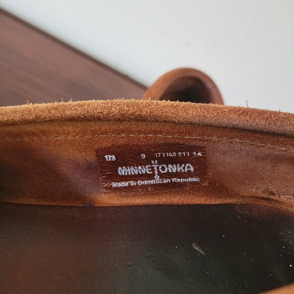 Minnetonka Women's Thunderbird Moccasin Women's 9 - Picture 2 of 3